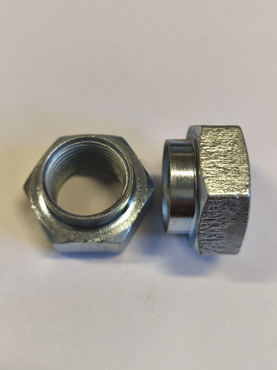 Гайка М20*1,5 ступицы 2108 Гайка М20*1,5 ступицы 2108